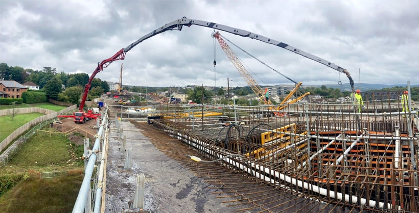 Boom concrete pump
